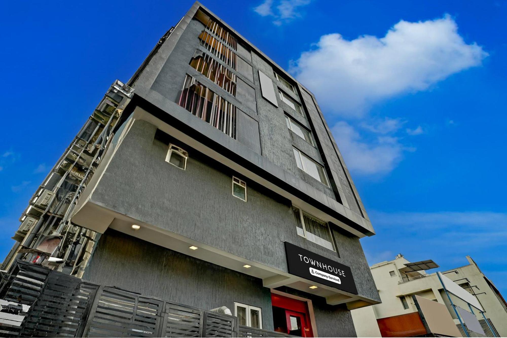 Super Townhouse Ulsoor Near Halasuru Metro Station Bangalore Exterior foto