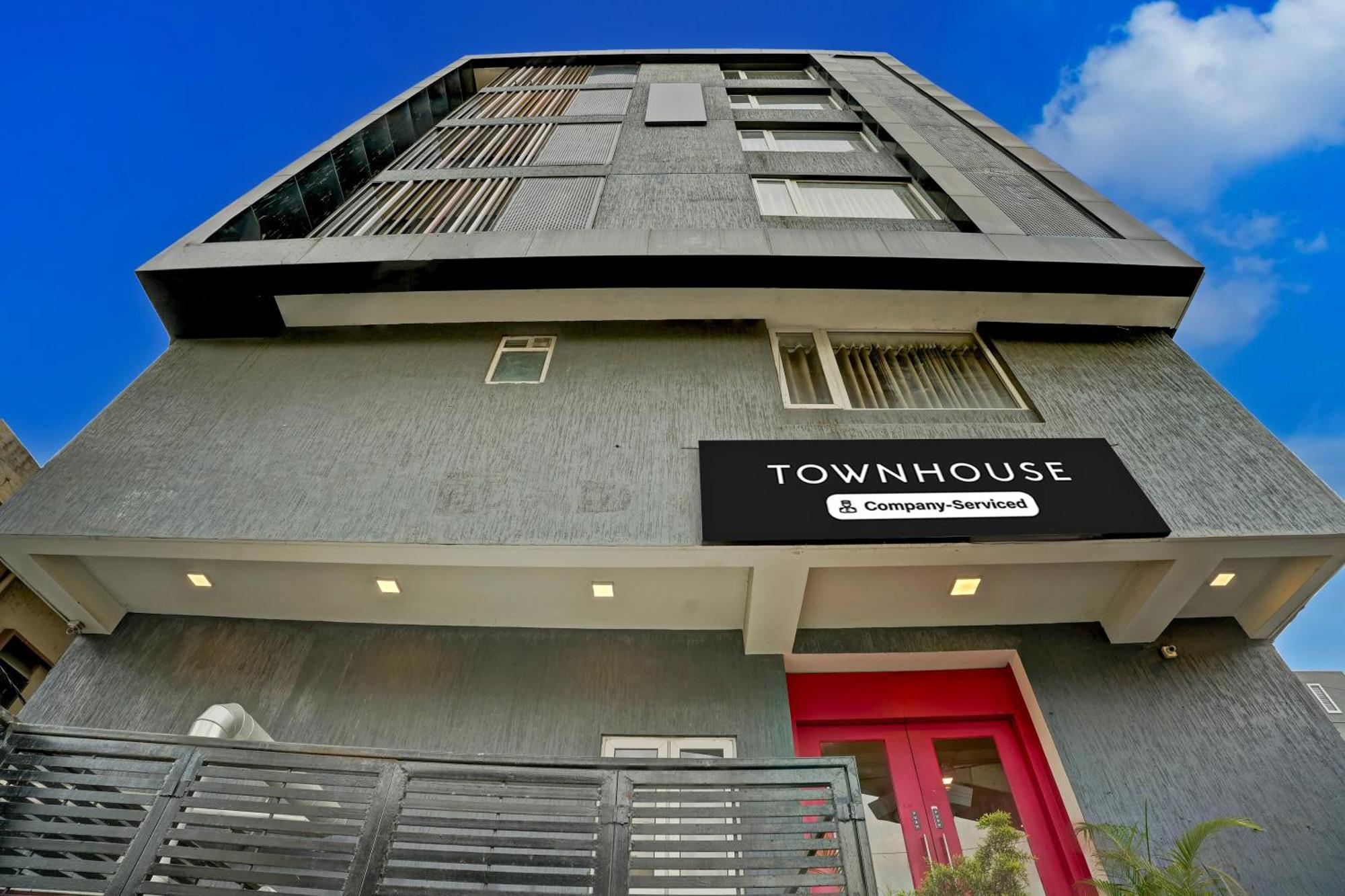 Super Townhouse Ulsoor Near Halasuru Metro Station Bangalore Exterior foto